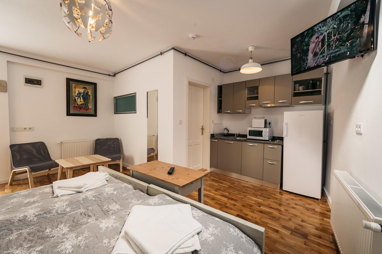 Yellowboot Aparthotel 锡比乌 外观 照片