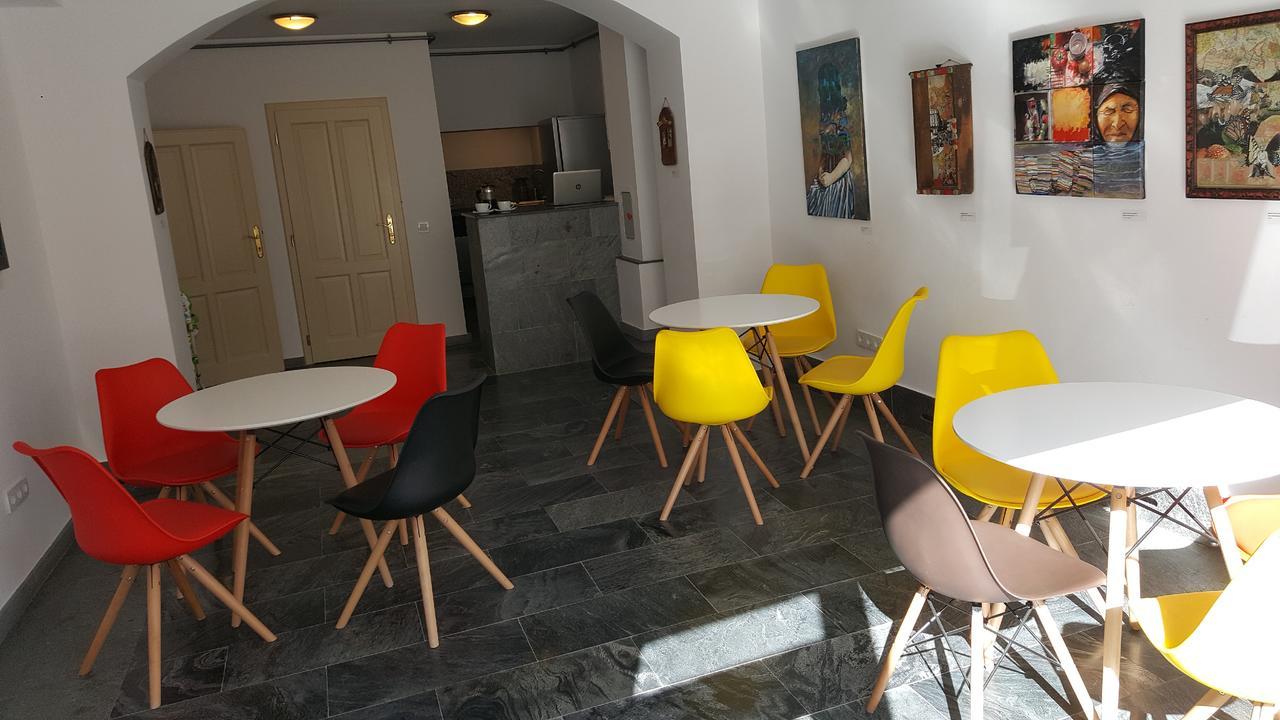 Yellowboot Aparthotel 锡比乌 外观 照片